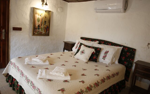 Shiraz Hotel & Restaurant