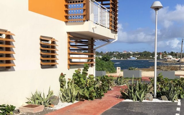 Apartment with One Bedroom in Le Moule, with Wonderful Sea View, Furnished Terrace And Wifi - 30 M From the Beach