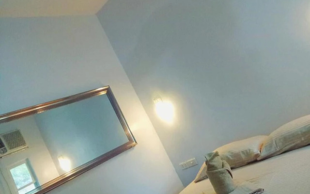 Citi Island Suites