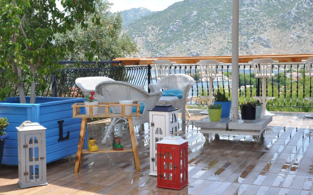 Lacivert Boutique Hotel