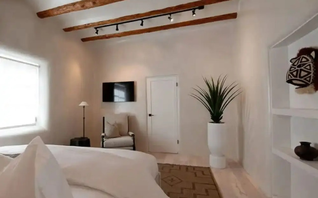 Palace Modern Residences at the Railyard