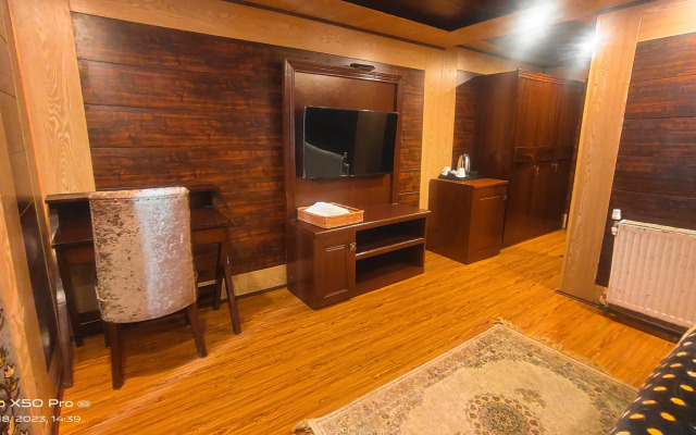 Hotel Zahgeer Gulmarg