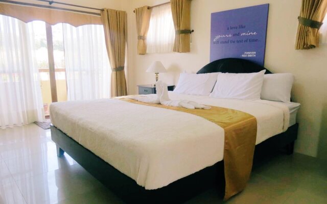 The Q Hotel & Restaurant