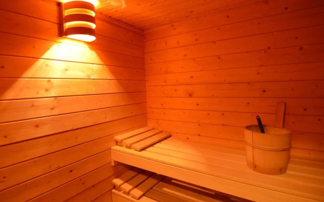 Sourbrodt Villa With Pool