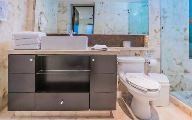 Las Brisas 401 3 Bedroom Condo by RedAwning