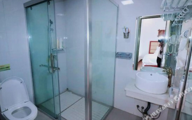 Fengyuan Yuanjiangjing Hotel