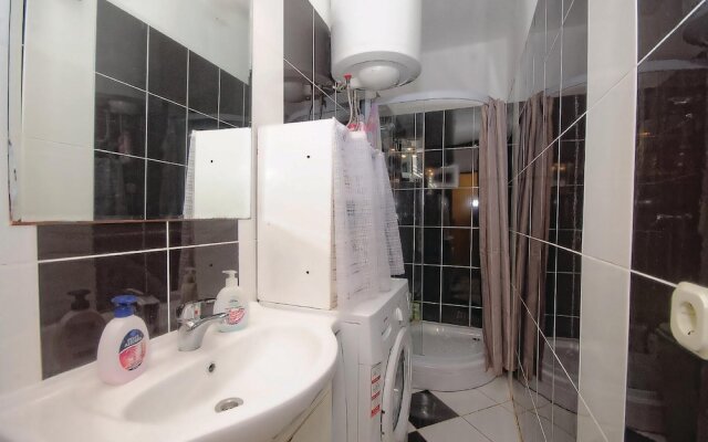 Stunning Home in Zdrelac With Wifi and 4 Bedrooms