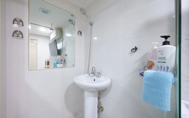 Snowflower Guesthouse