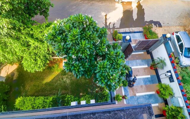 FabHotel Blue Moon Residency