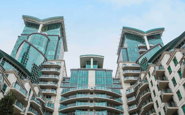 Modern Apartment Near the Thames, Central London