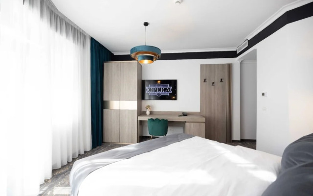 Opera Hotel