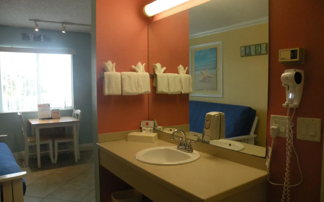 Pelican Pointe Clearwater Beach Hotel