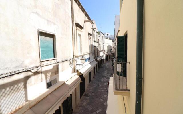 In The Heart Of The Old Town - Apartment Porta Alfonsina