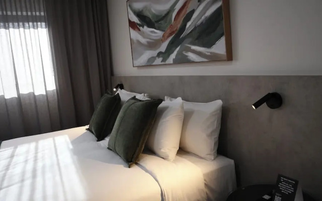 40 on Marshall Street