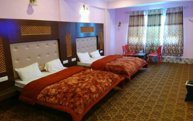 OYO 70586 Hotel Sobo Central