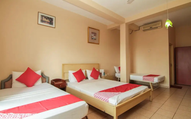 OYO 111 Sea Shine Beach Hotel