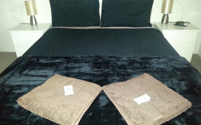Koala Cove Holiday Apartments – Guest Rooms – Gold Coast