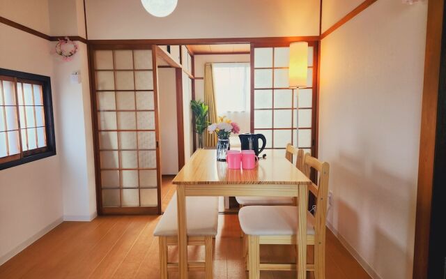 Namba 1 Station.4people.Japanese fell