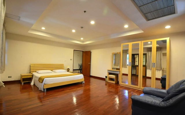Piyavan Tower Serviced Apartment
