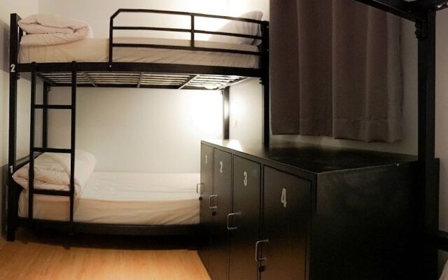 Us Hostel
