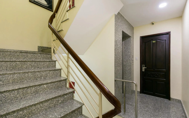 OYO 422 Nguyen Thanh Hotel