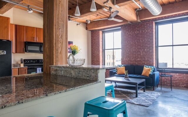 FRONTDESK 1209 Washington Ave Apts Downtown St Louis