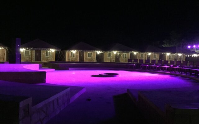 Desert Glamping