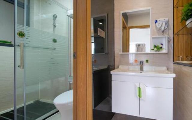 Vienna International Hotel Huizhou Daya Bay Century City