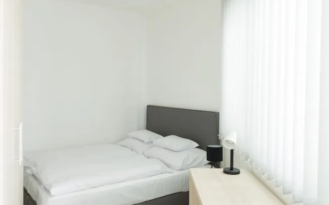 Párizs Garden Apartments