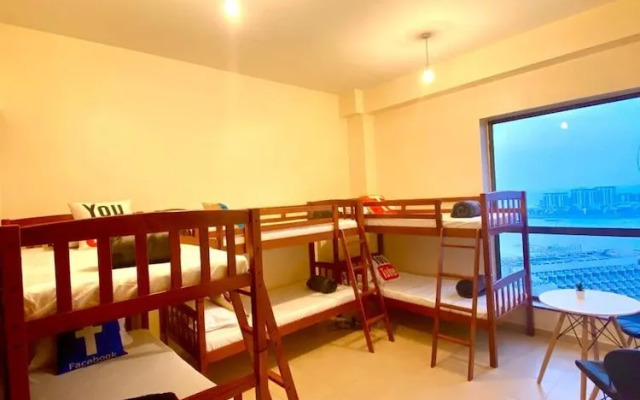 Bombay Backpackers DXB - Adults Only
