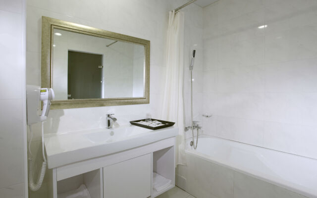 YOYO Hotel