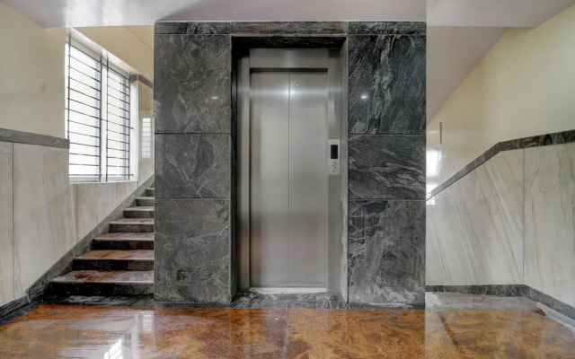 Varcity Pearl by OYO Rooms