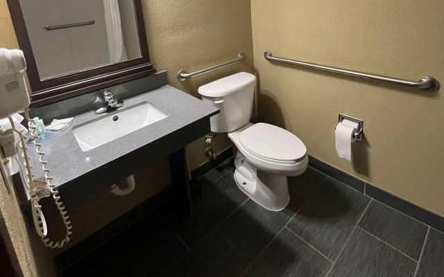 Quality Suites