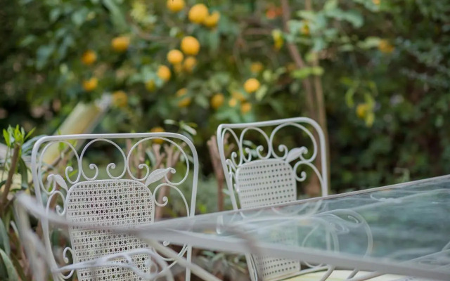 Vintage-style Garden Apartment