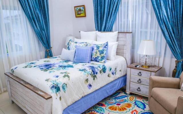 The Cozy 2Bedroom Condo