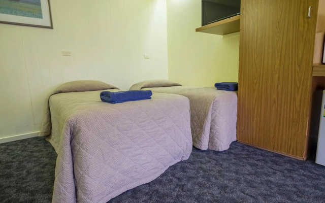 Pioneer Station Motor Inn – Guest Rooms – Swan Hill