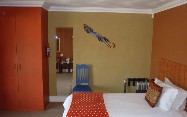 The Wacky Bush Lodge