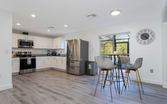 Beautiful 5Bd Single Family w/ Game Room @ 106 Lake Wilson Preserve