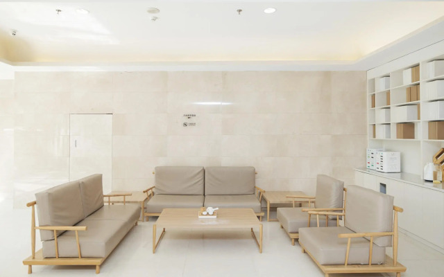 Ji Hotel (Xishao Gate Xian)