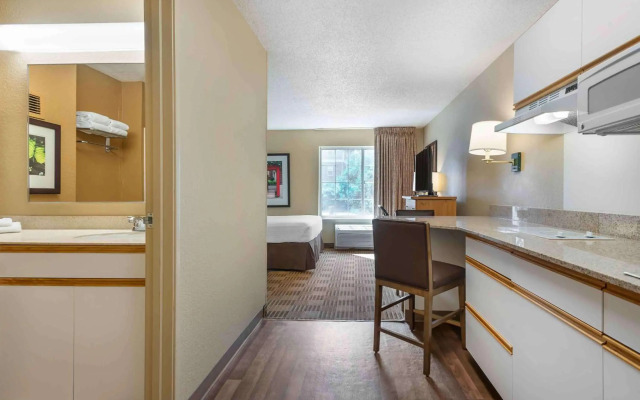 Extended Stay America Suites Newark Woodbridge
