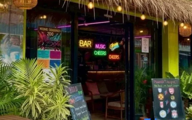 Discozoo BAR and HOSTEL