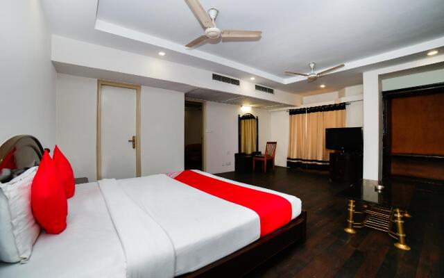 OYO 22953 Hotel Shelter