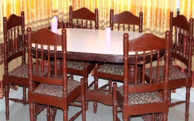 Hotel Asha