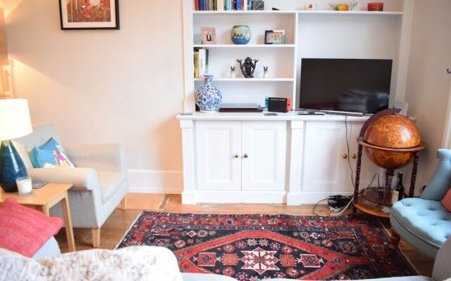 Bright 1 Bedroom Flat In Brixton