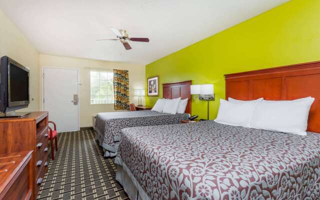 Days Inn by Wyndham Trenton