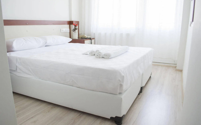 Yildirim Hotel