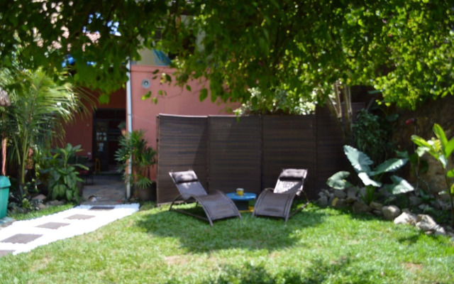 Alma de Santa Guest House - Albergue