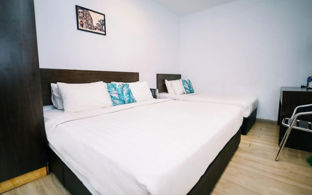 Hotel Zamburger Masjid India KL – Guest Rooms – Kuala Lumpur