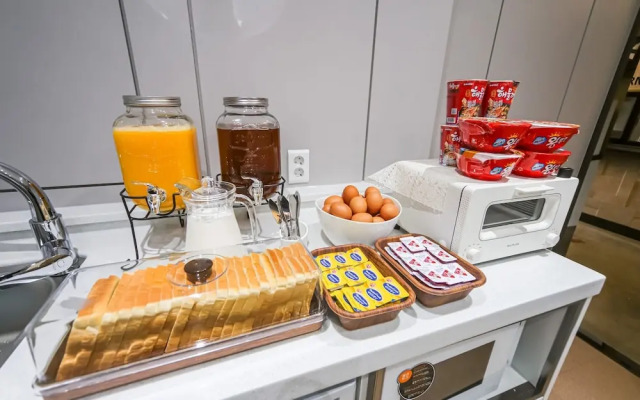 Pohang Jukdo Market Hotel A1