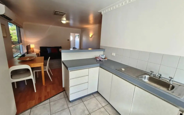 OCEANS 4 Holiday or Business Apartment